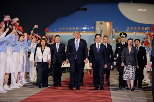 ABD Başkanı Trump, Devlet Başkanı Xi ile görüşmek için Çin'e gitti