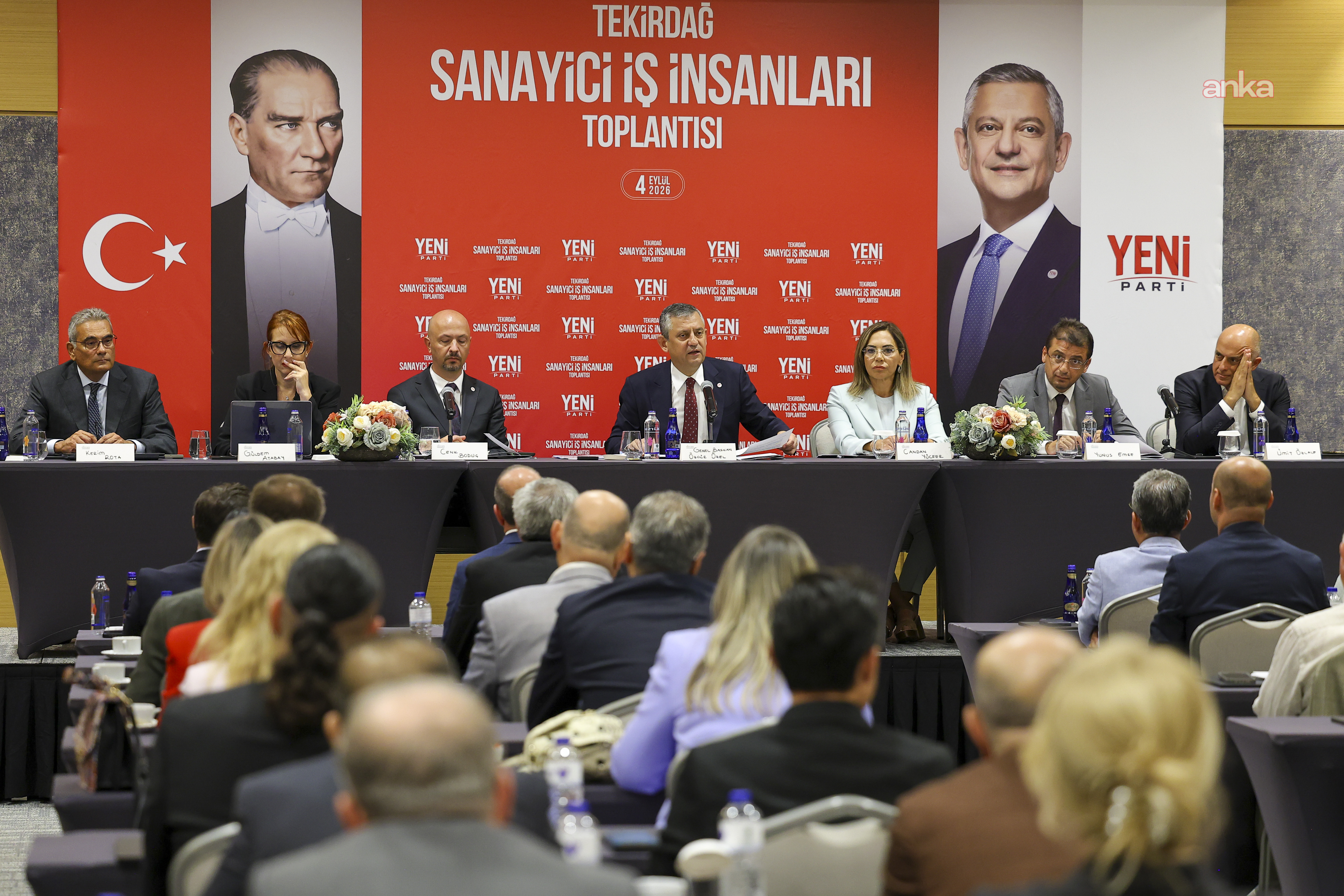 Özgür Özel Tekirdağlı iş insanları ile bir araya geldi