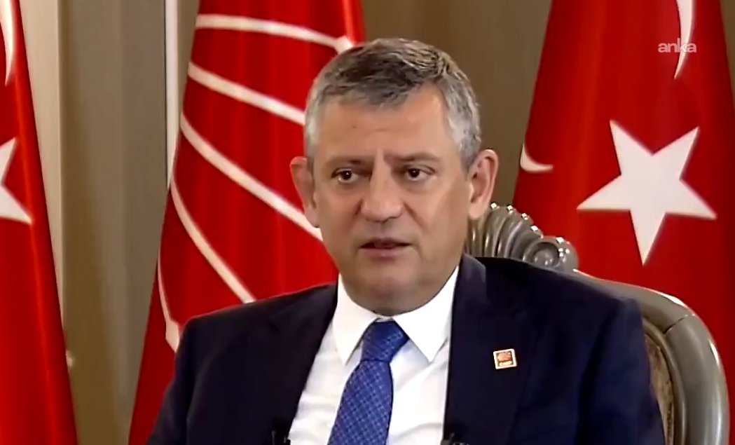 Özgür Özel'in yeni parti açıklaması dünya basınında: Muhalefet lideri, Erdoğan'a karşı yeni bir parti kuracak