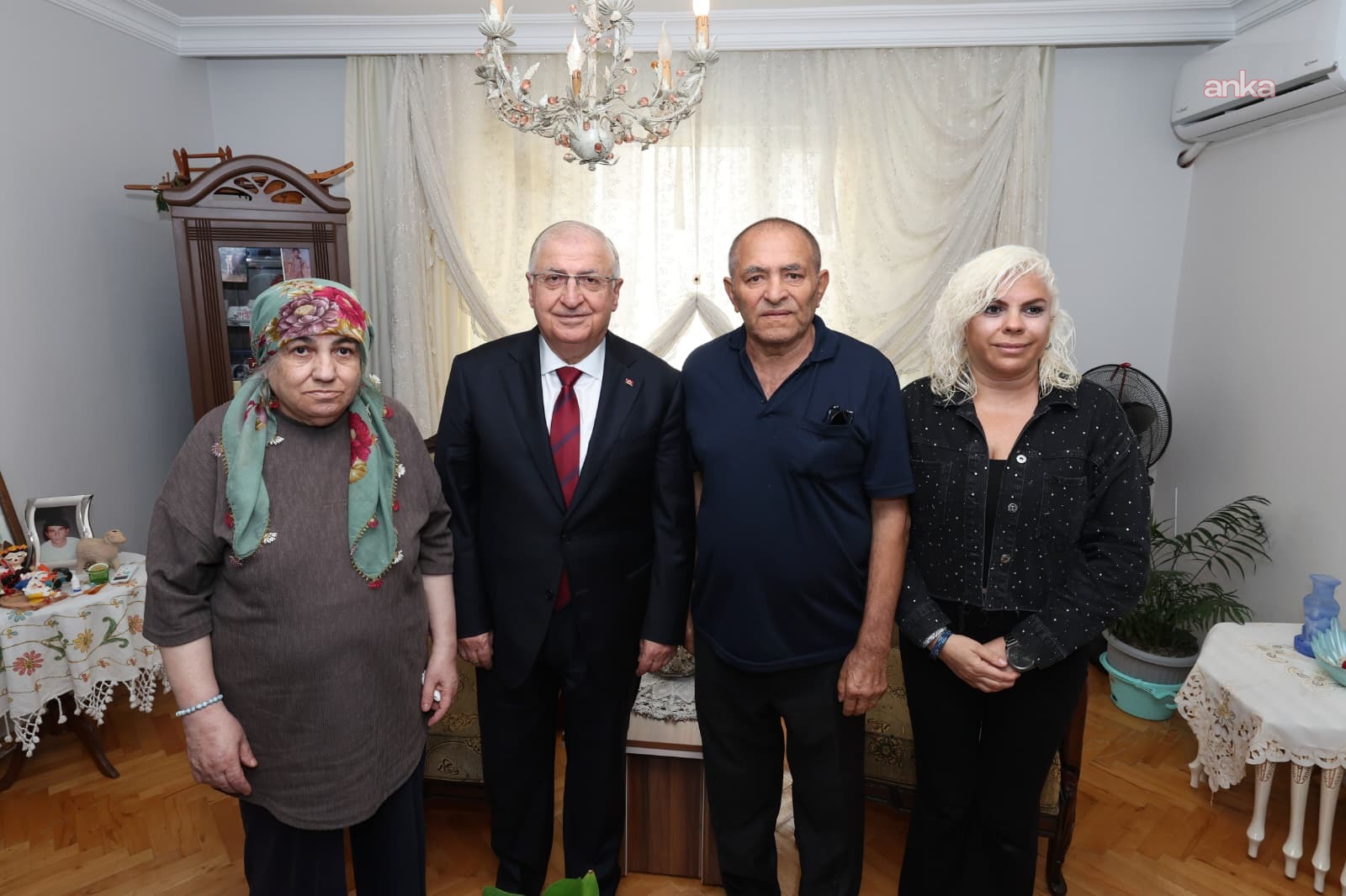 Milli Savunma Bakanı Güler, şehit er Alaattin Buluç'un ailesini ziyaret etti