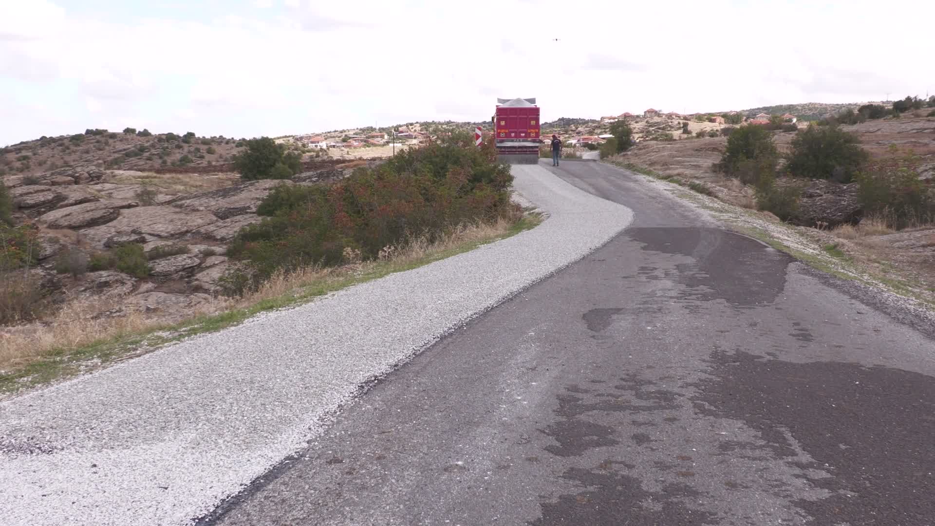 Manisa Büyükşehir Belediyesi'nden Kula’da 35 kilometrelik asfalt mesaisi