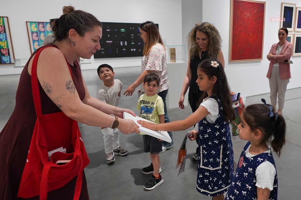 Beylikdüzü'nde çocuklar ve anneler, sanat etkinliğinde buluştu