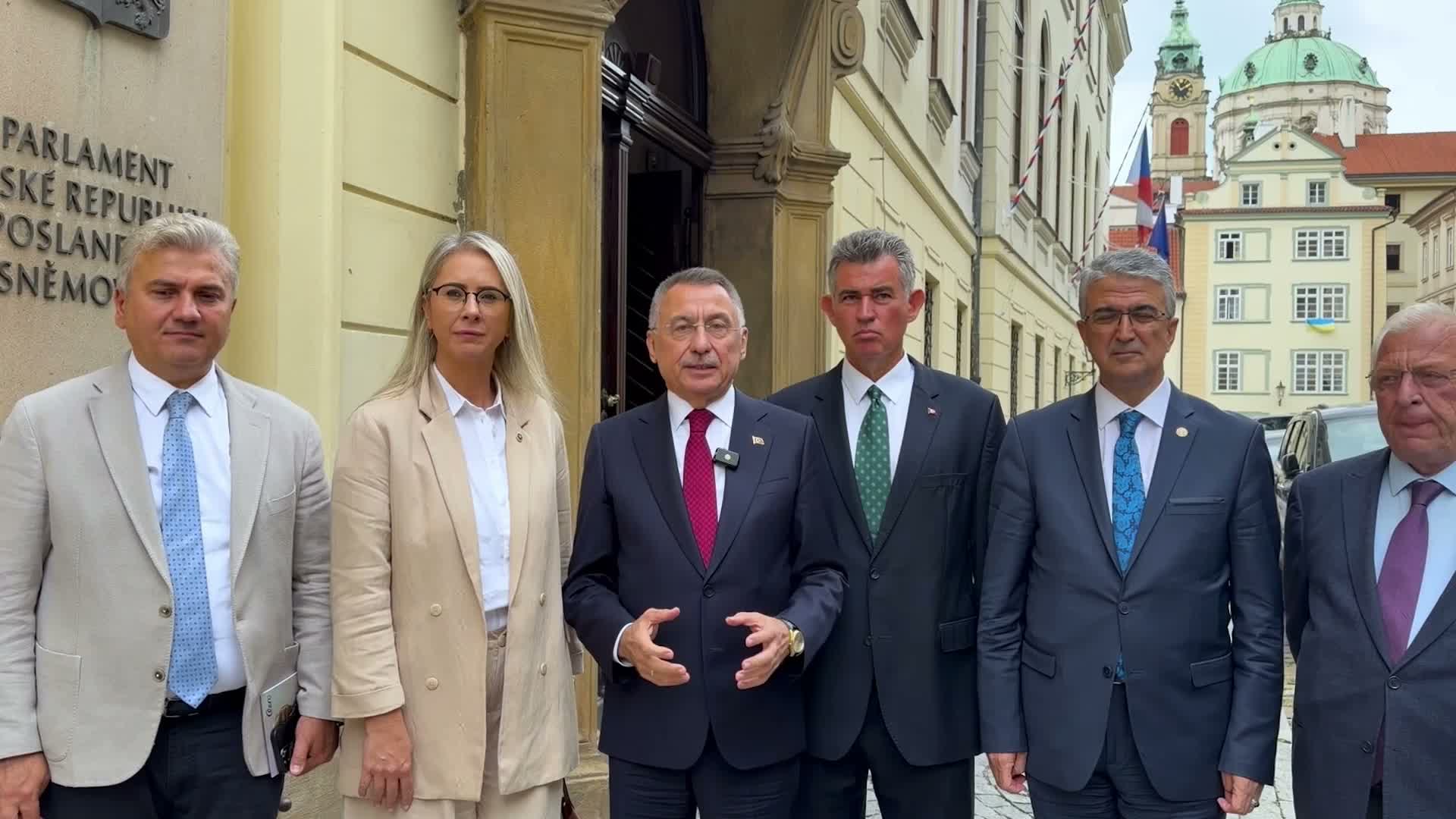 Fuat Oktay: "Gittiğimiz her ülkede AB'nin stratejik körlüğü kabul ediliyor"