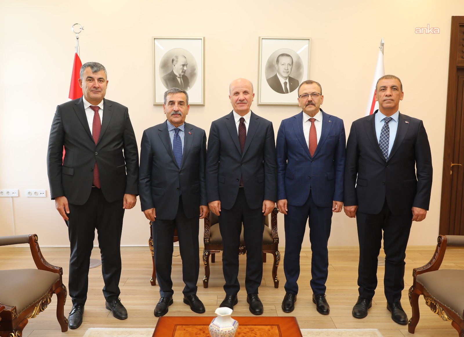 Önder Kahveci, üniversite hastanelerindeki çalışanların taleplerini YÖK Başkanı Özvar’a iletti