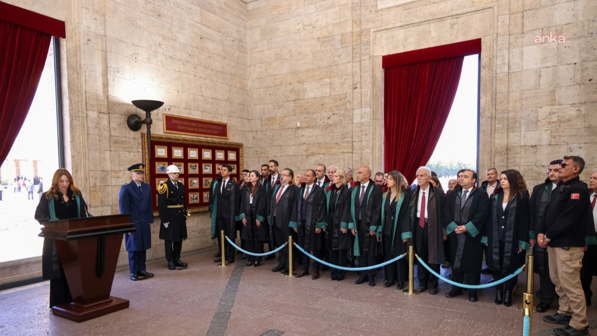 Ankara Barosu Başkanı ve yönetiminden Anıtkabir ziyareti