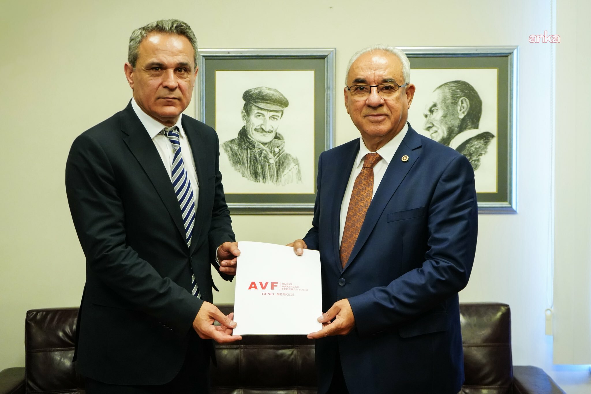 Alevi Vakıfları Federasyonu Genel Başkanı Doğan'dan DSP Genel Başkanı Önder Aksakal'a ziyaret