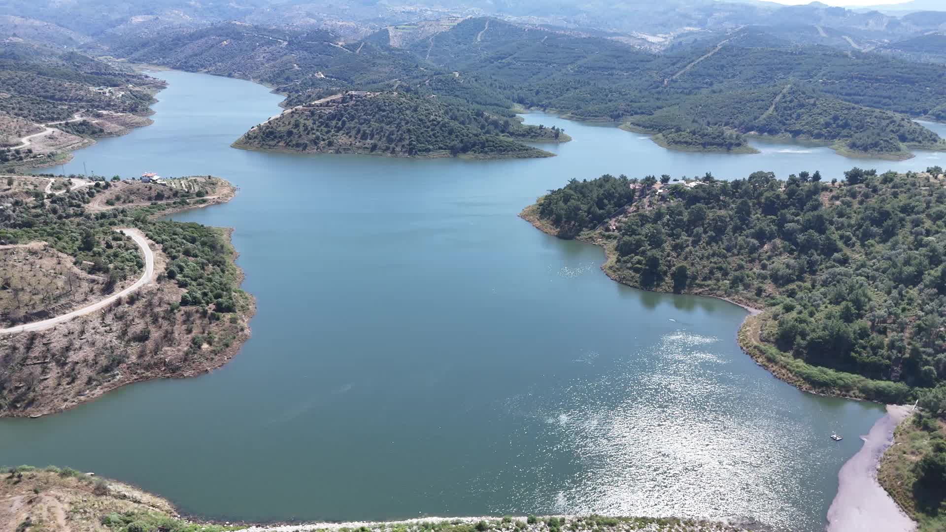 Seferihisar’da baraj suyu sulama sezonu başladı