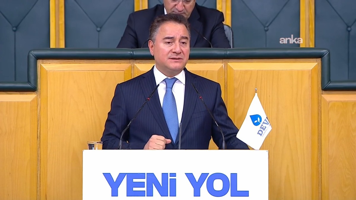 "Herkes işi maşayla, elinin ucuyla tutuyor, elim yanmasın diye"