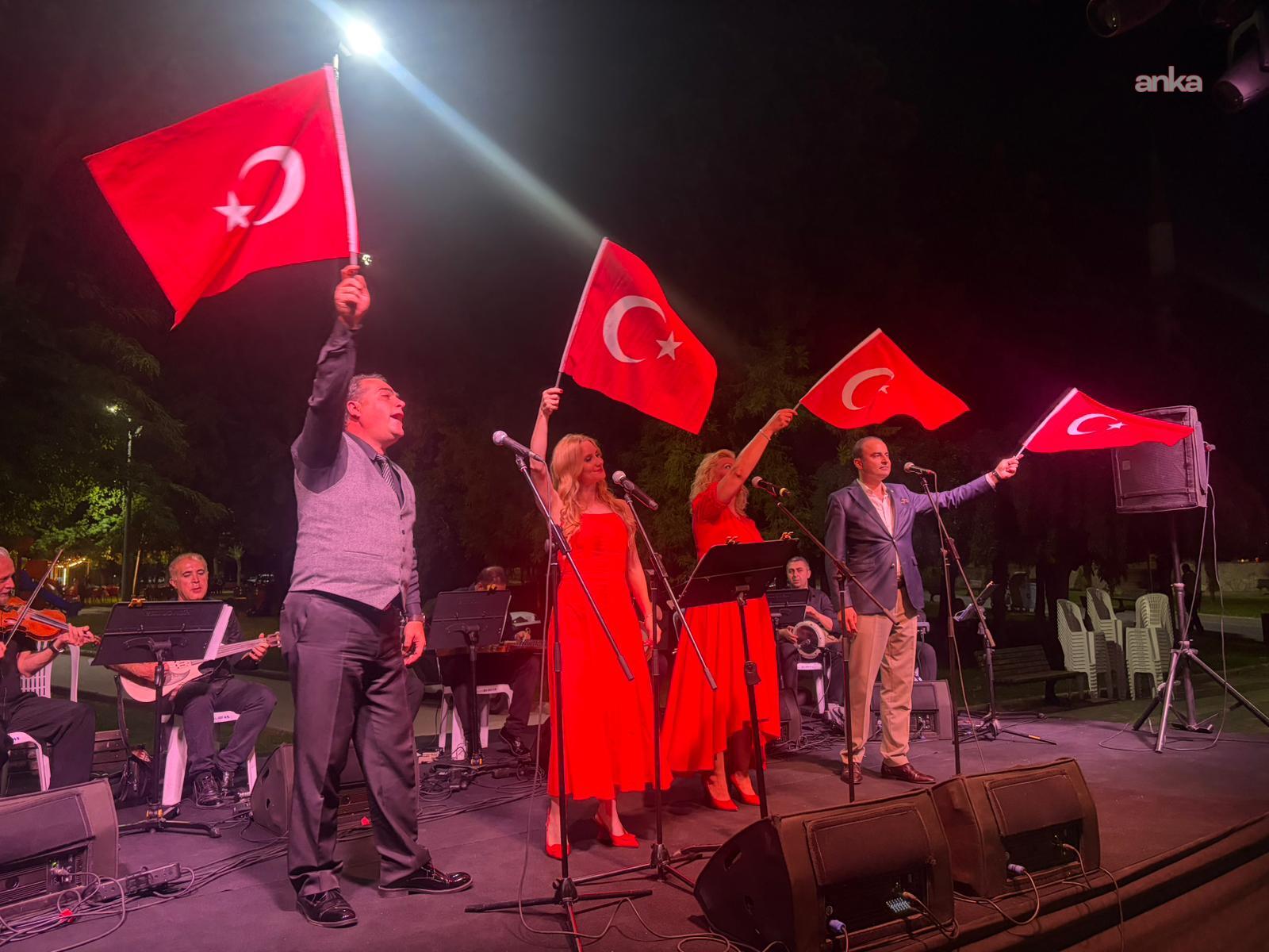 Bursa'da zafer coşkusu Türk sanat müziği konseriyle devam etti