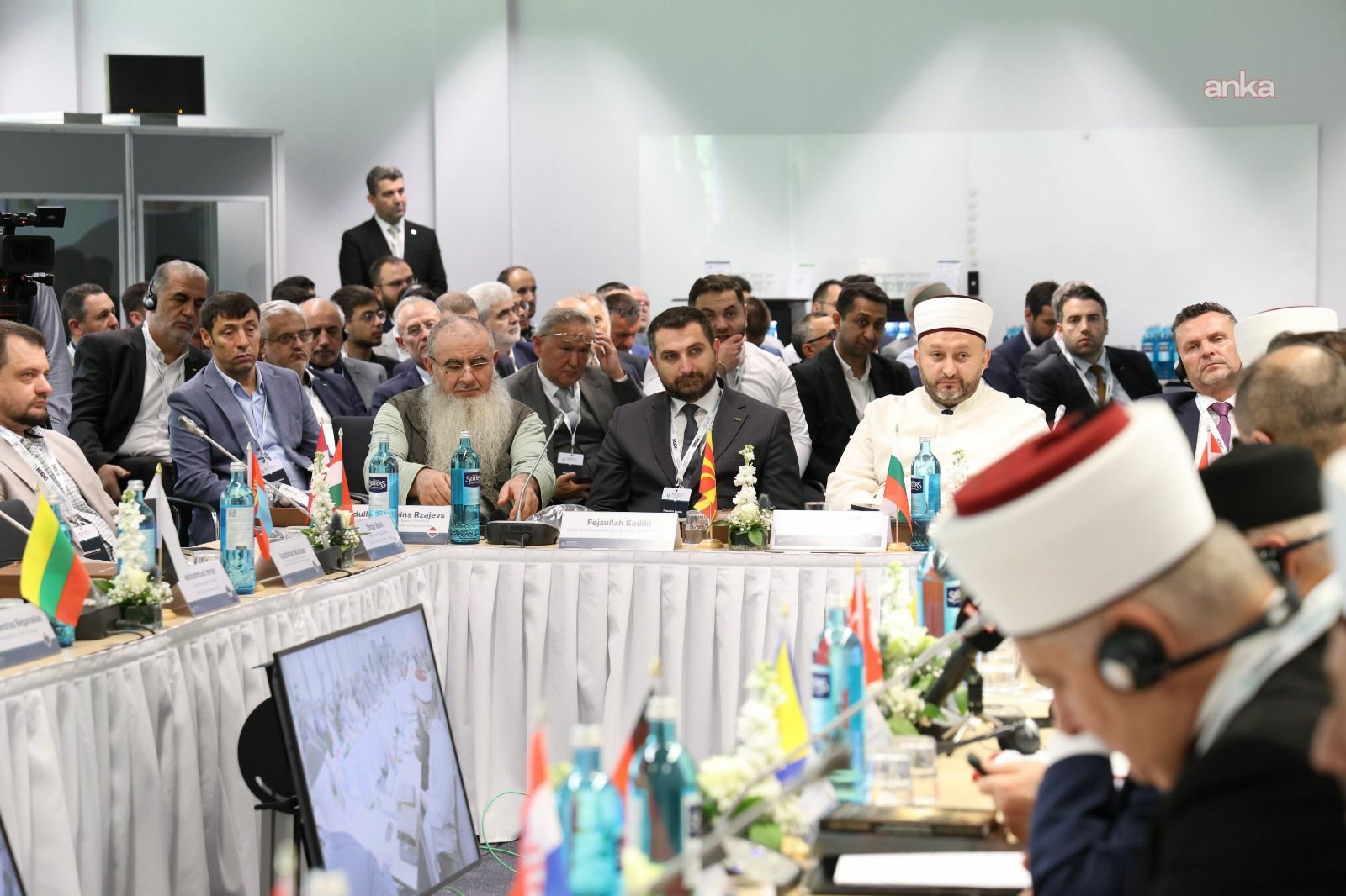 Almanya'nın Köln kentinde Müslüman toplulukların sorunları ele alındı