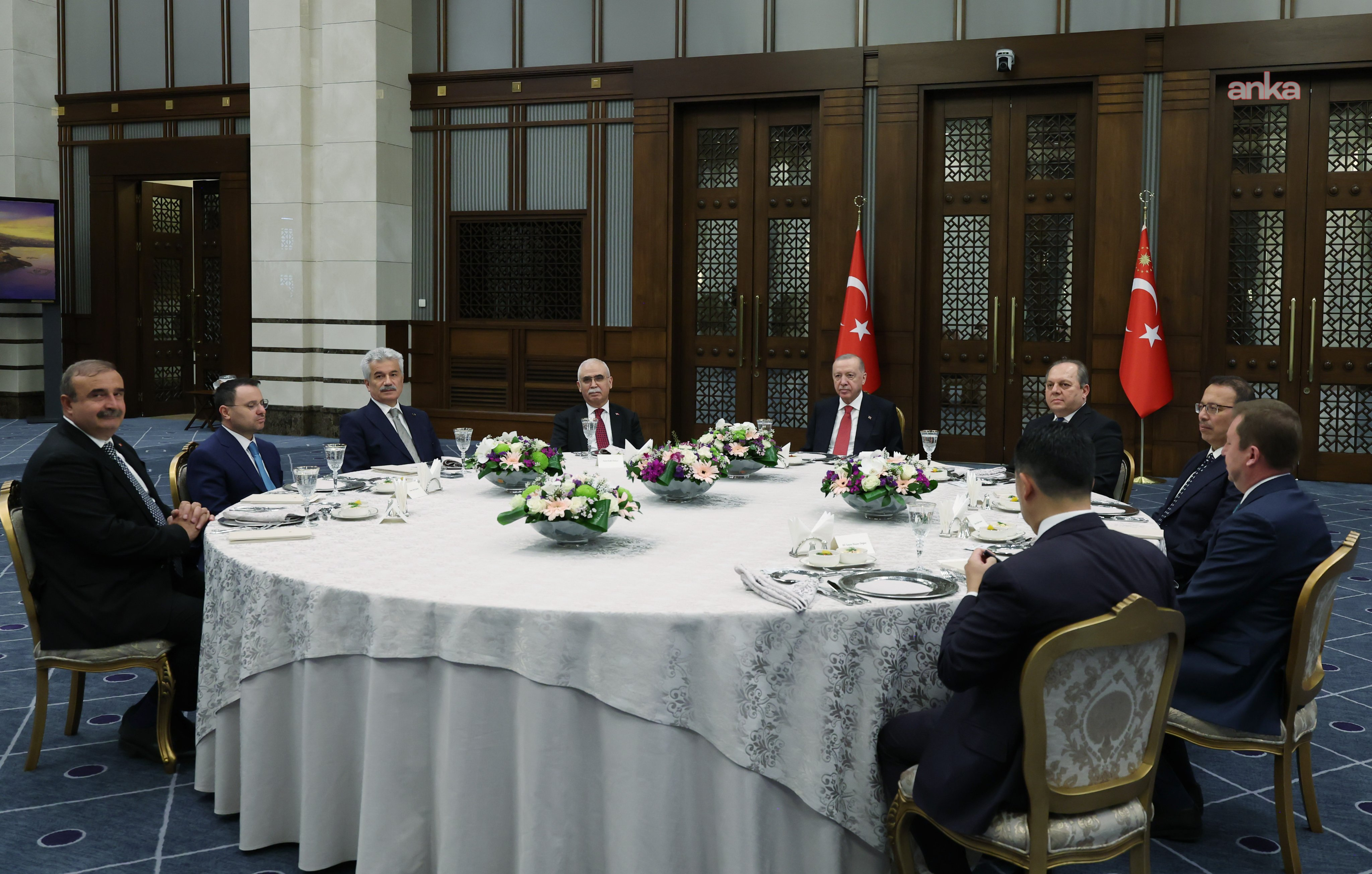 Cumhurbaşkanı Erdoğan, Yüksek Mahkeme Başkanları onuruna verilen yemeğe katıldı