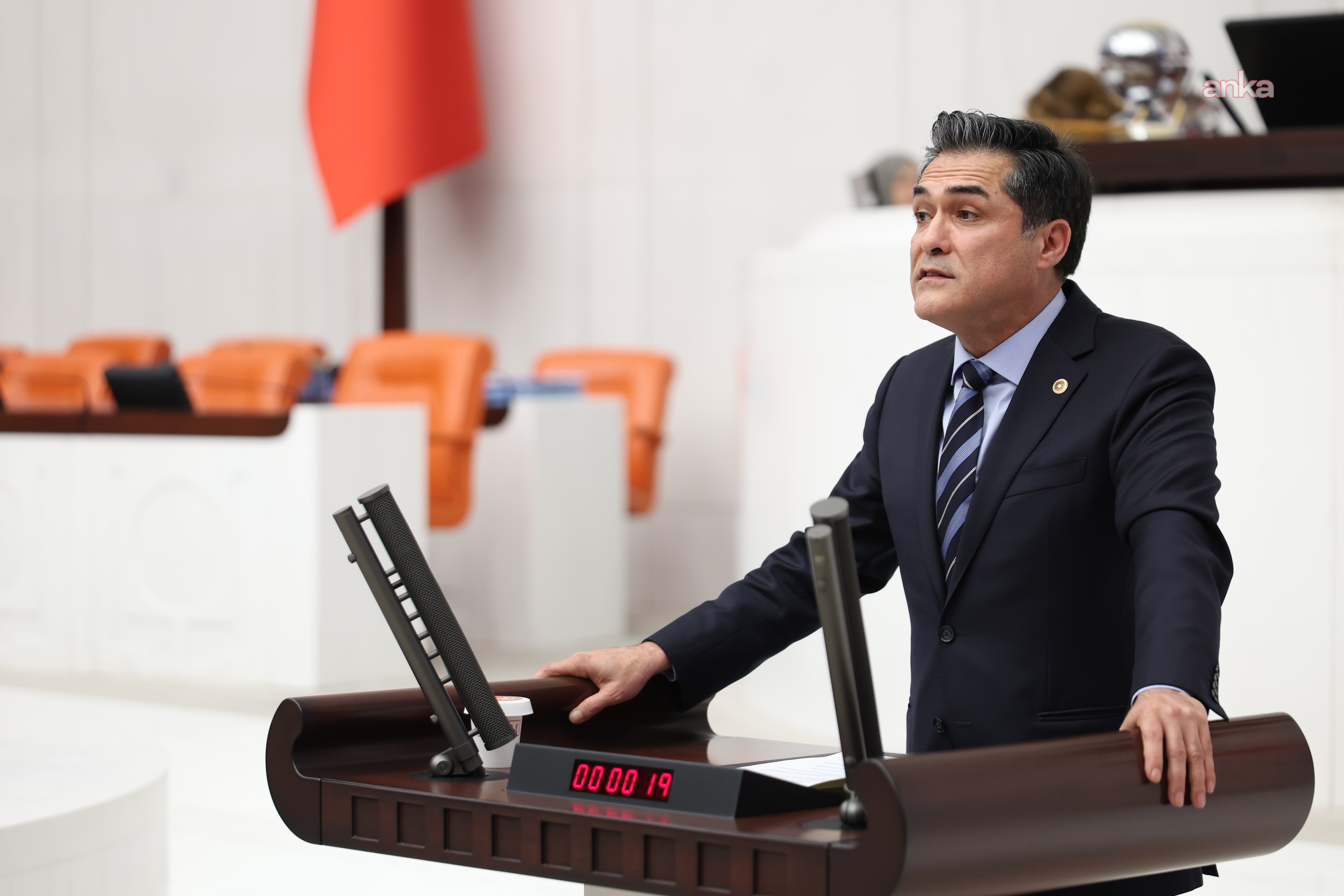 Etimesgut Belediyesi'ne operasyon... İYİ Partili Kavuncu: "Kurgulanmış gözaltı görüntülerinin ısrarla servis edilmesinin gerekçesi nedir?"