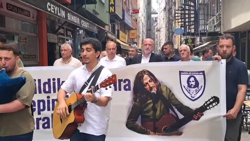 Karadeniz’in asi sesi Kazım Koyuncu mezarı başında anıldı