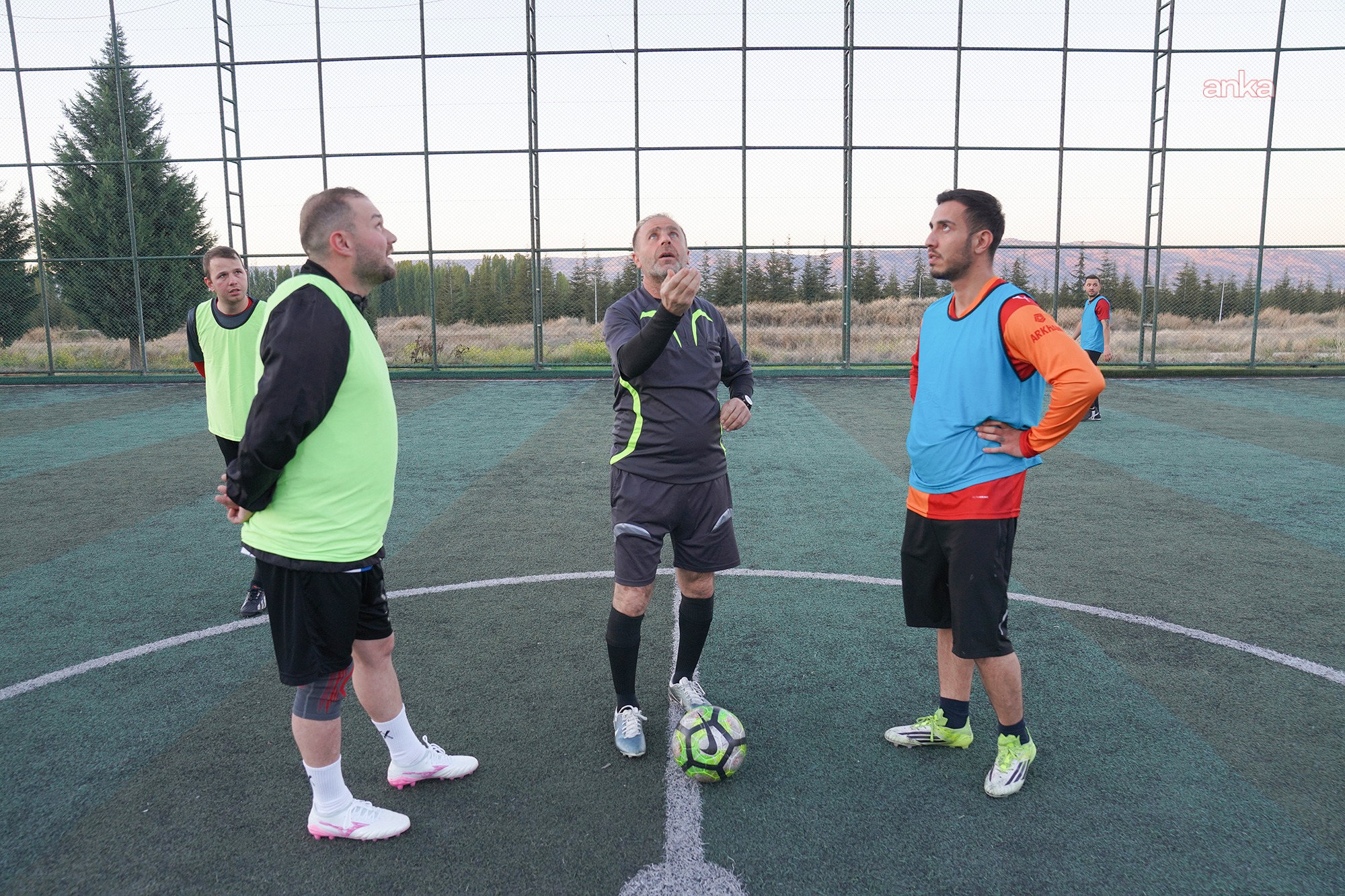 Tepebaşı'nda "Cumhuriyet Kupası Halı Saha Futbol Turnuvası" başladı