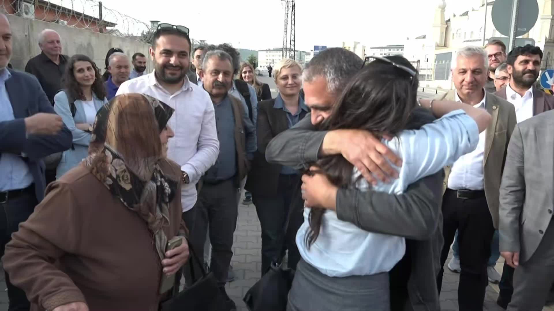 Mehmet Türkmen'den tahliye sonrası ilk açıklama: İşçilerin mücadelesiyle bu düzen değişecek