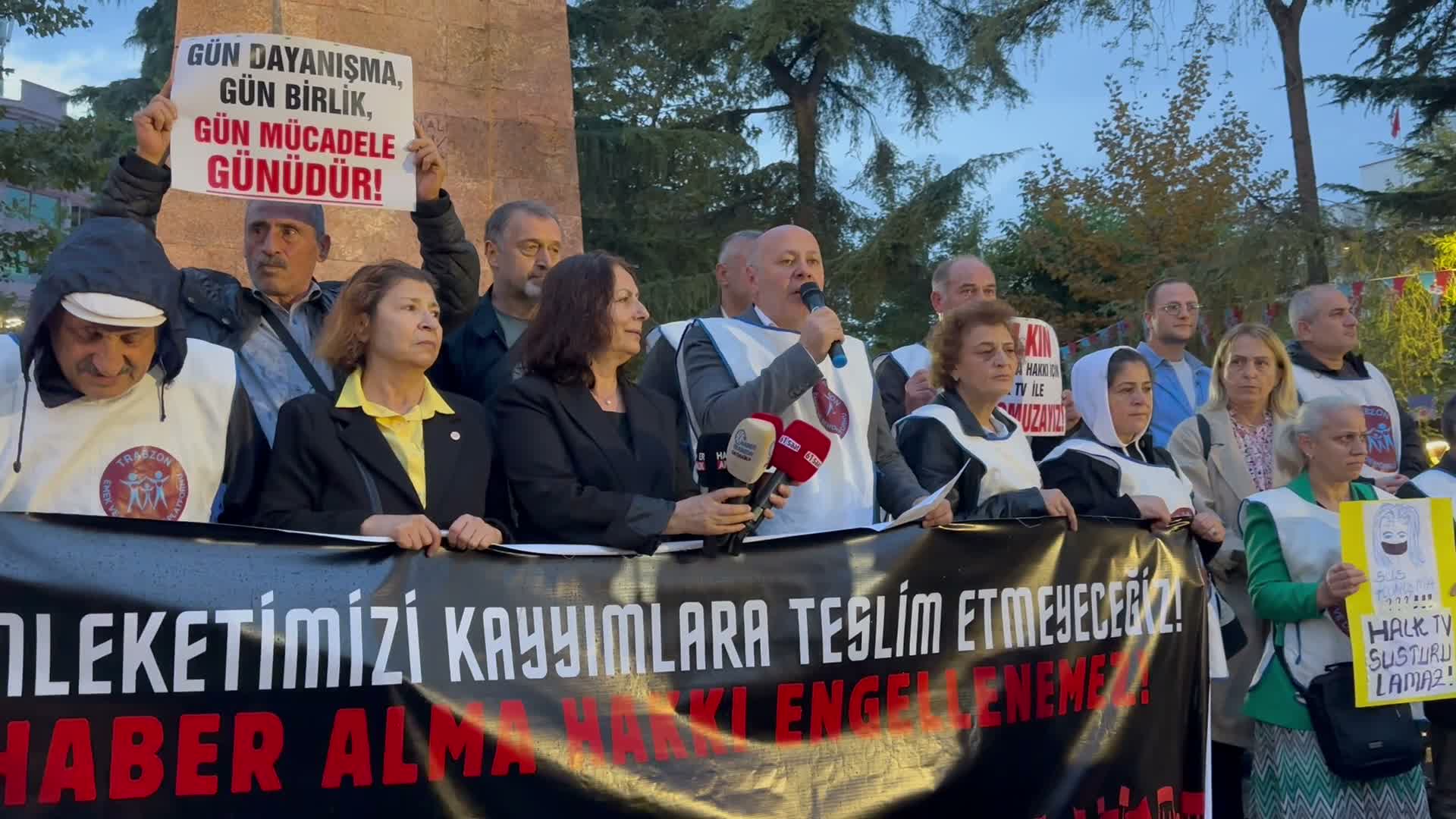 Halk TV'ye kayyım atanmasına Trabzon'da tepki gösterildi