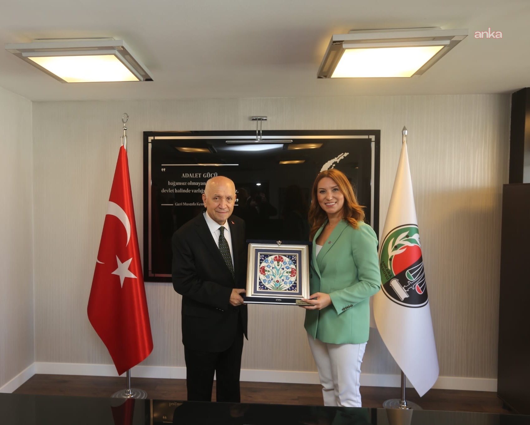 Fethi Yaşar ve Gamze Taşcıer’den Ankara Barosu’na ziyaret