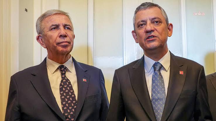 Mansur Yavaş'tan, Özgür Özel'e tebrik telefonu: YENİ Parti'nin millet iradesinin güçlenmesine  katkılar sunacağına inanıyorum