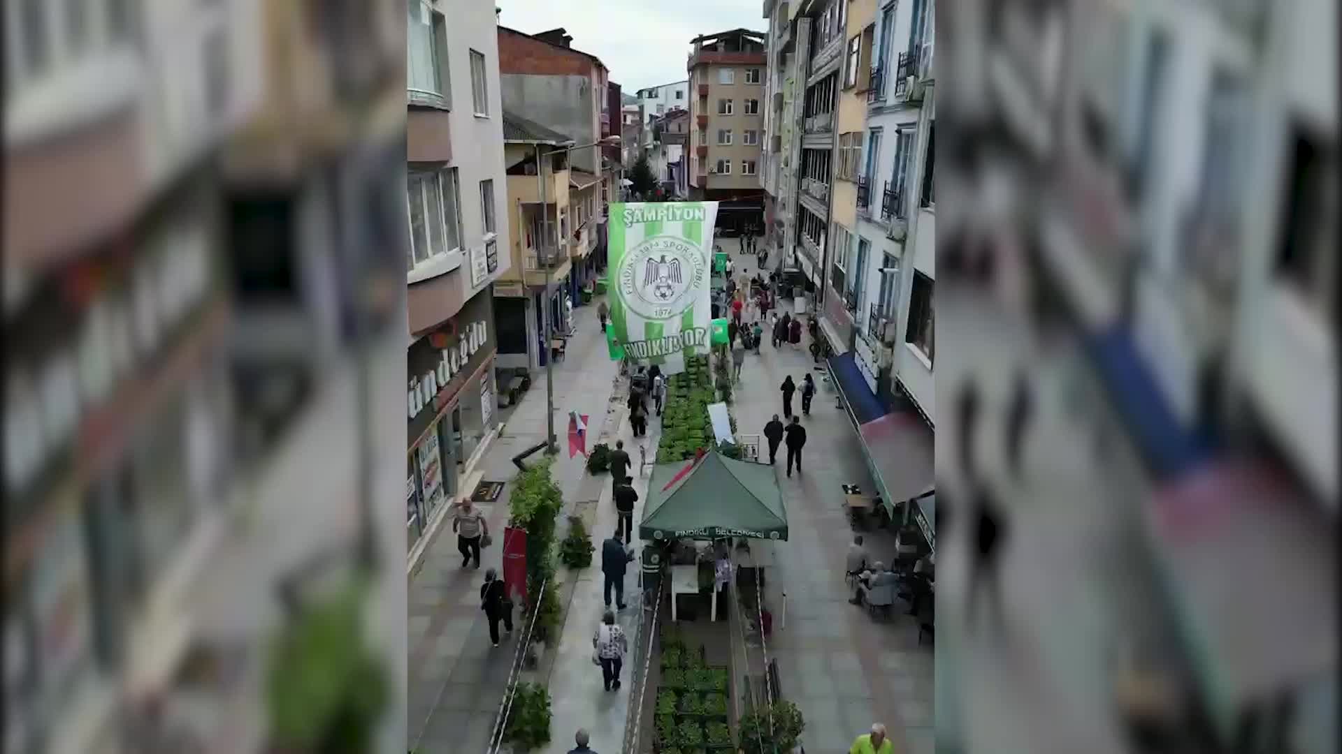 Rize’de “Toprağımıza ve geleceğimize birlikte sahip çıkıyoruz” sloganıyla 100 bin sebze fidesi dağıtıldı