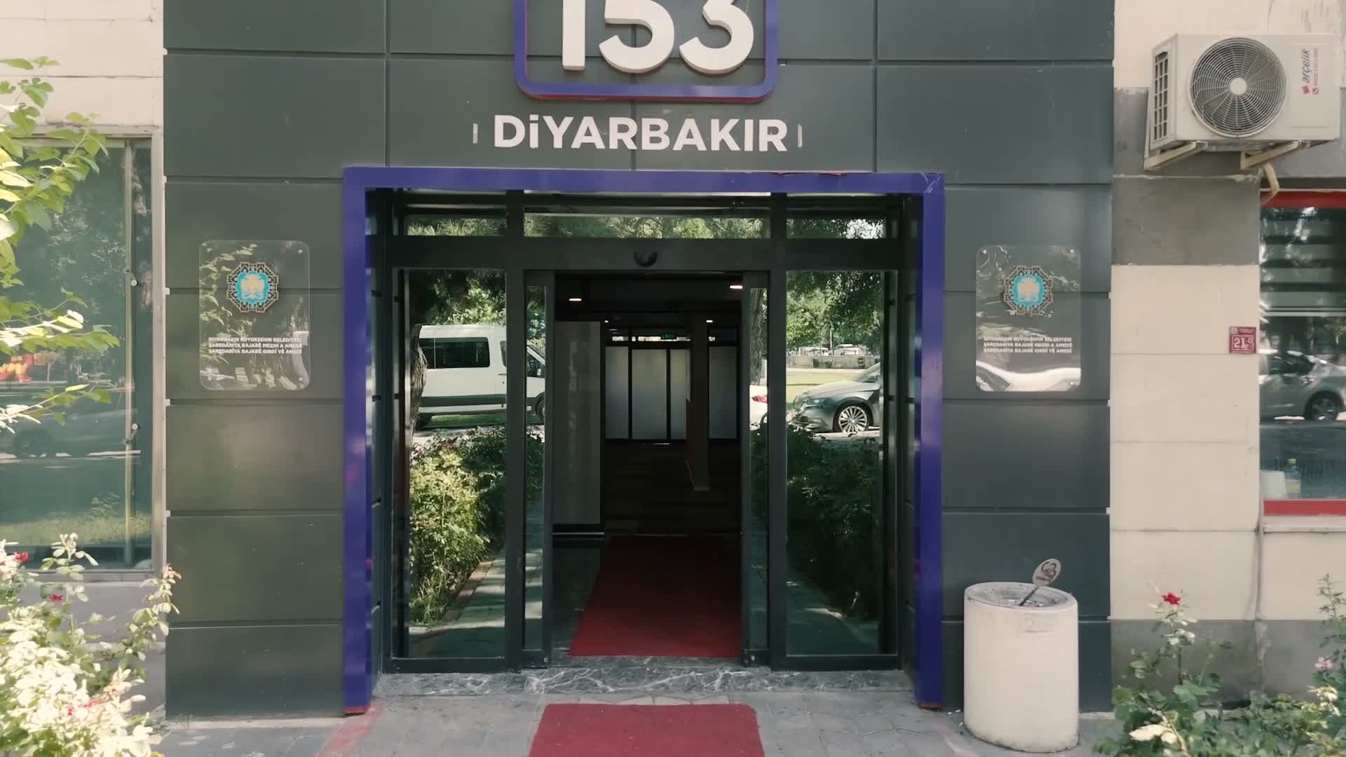 Diyarbakır Büyükşehir Belediyesi'nden "çok dilli" hizmet