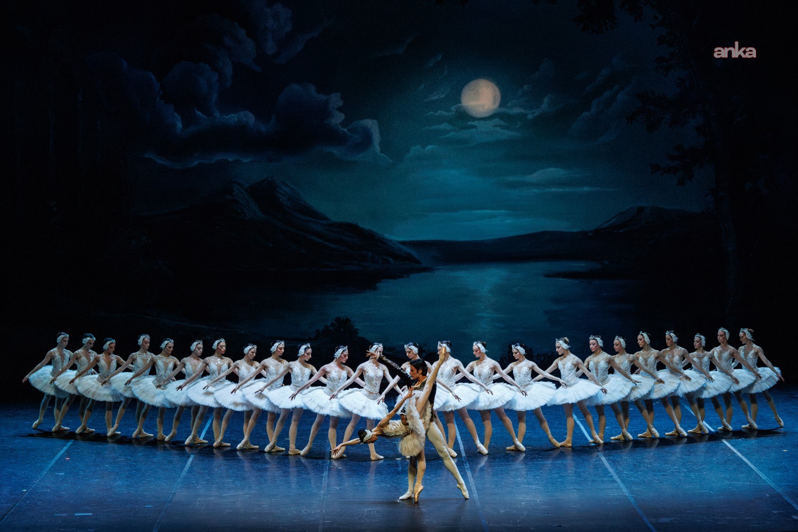 17. Uluslararası İstanbul Opera ve Bale Festivali “Kuğu Gölü” ile sona erdi