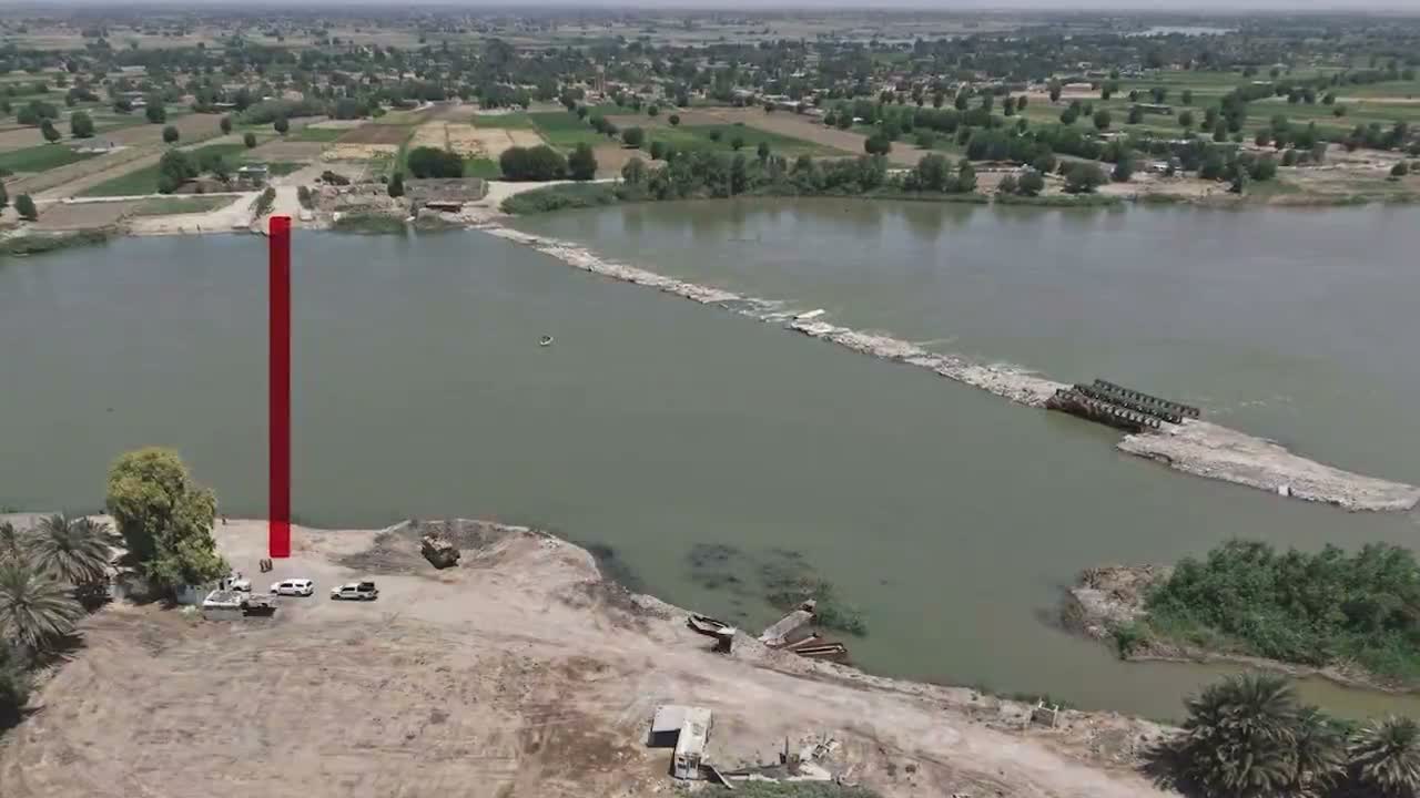 TSK, Suriye'de Fırat Nehri üzerine yüzer köprü kurdu