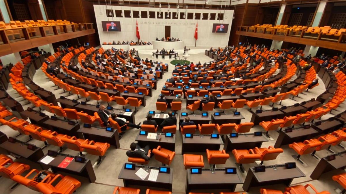 TBMM’de staj yapan öğrencilere tacizle suçlanan tüm sanıklar tahliye edildi