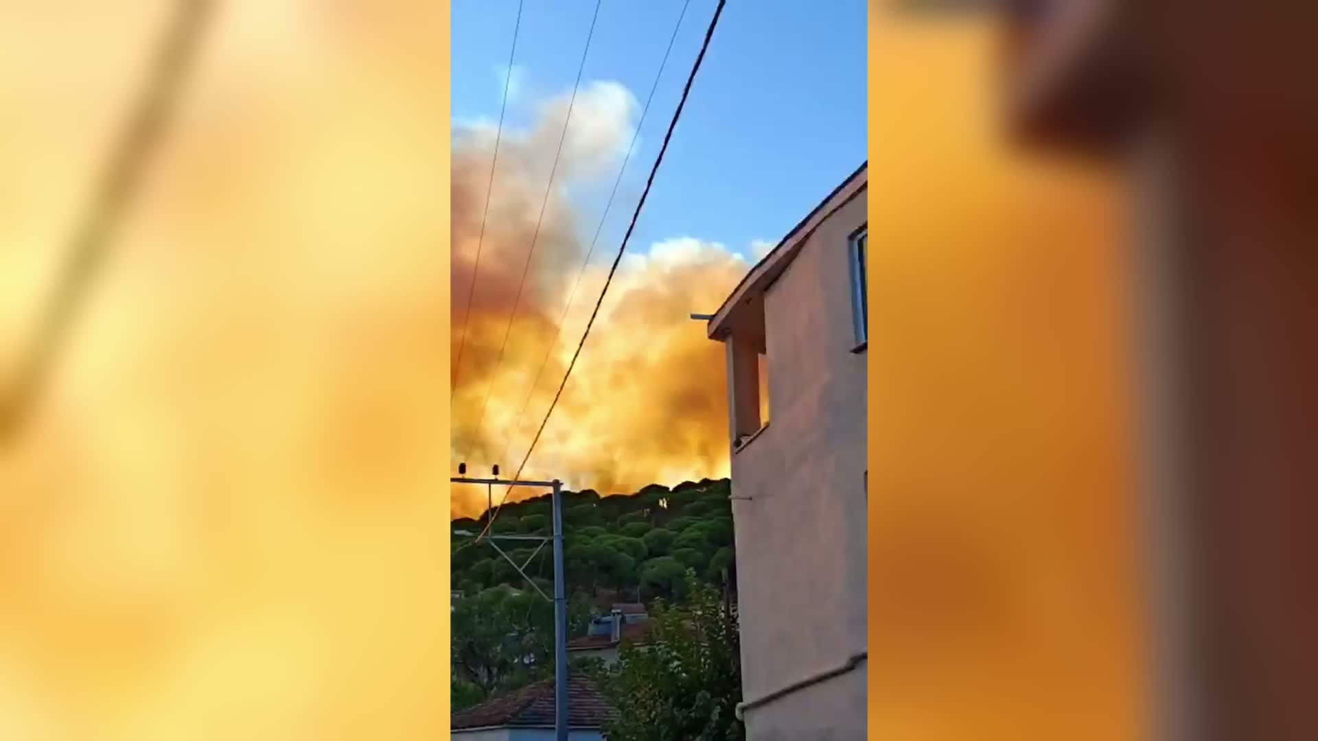 Balıkesir Gömeç'teki orman yangınına müdahale sürüyor: 9 mahalle etkilendi, 5 yaralı