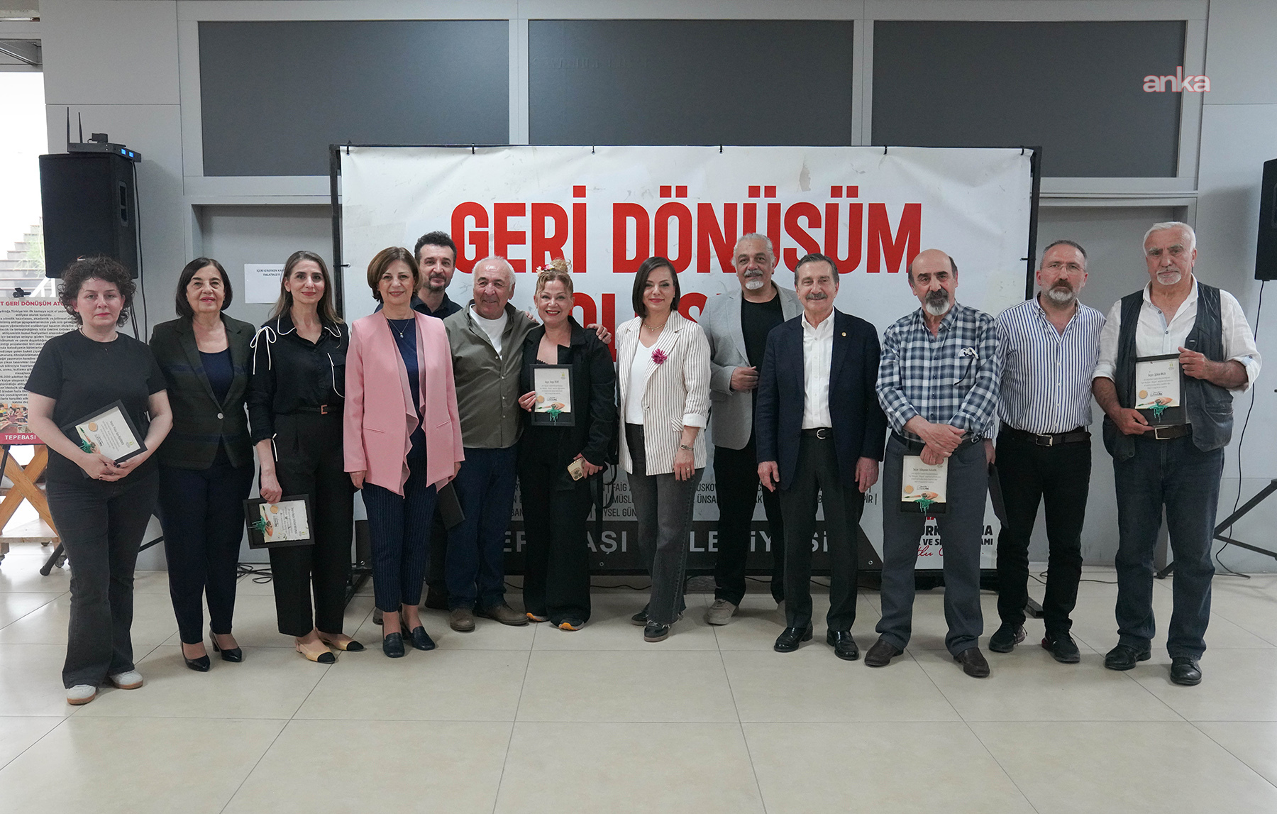 Tepebaşı'nda “Geri Dönüşüm Oluşum” sergisi beğeniye sunuldu