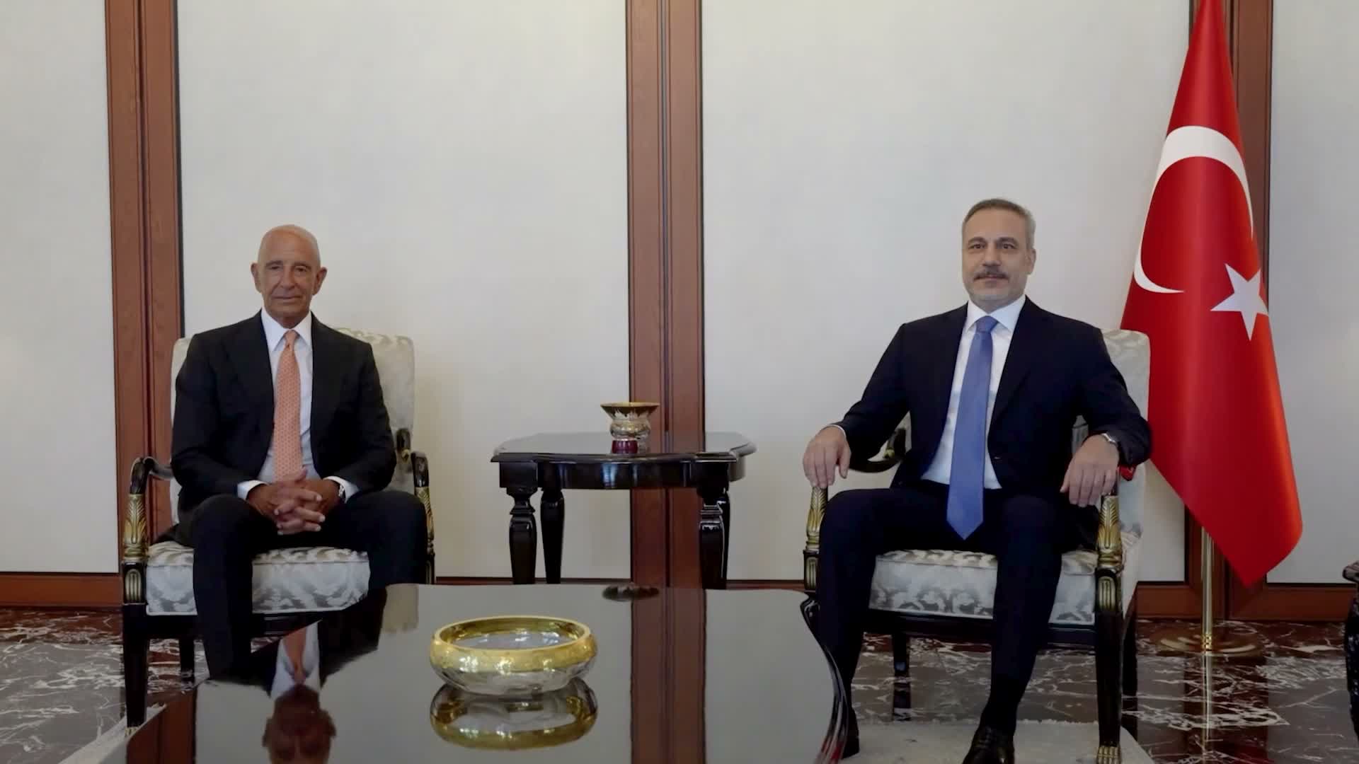 Dışişleri Bakanı Fidan, ABD'nin Ankara Büyükelçisi Barrack'ı kabul etti