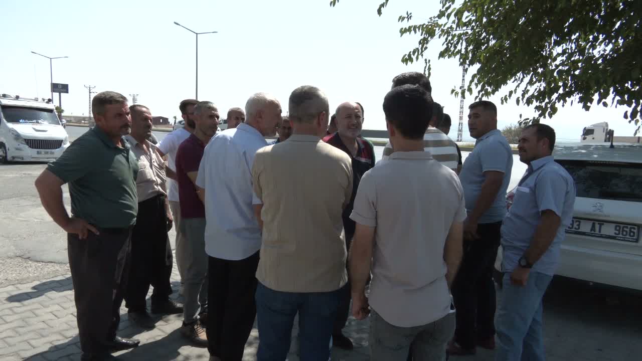 Kahramanmaraş'ta Şirikcioğlu Grubu'nda çalışan 200'ü aşkın işçi ücretlerini alamadıklarını öne sürdü