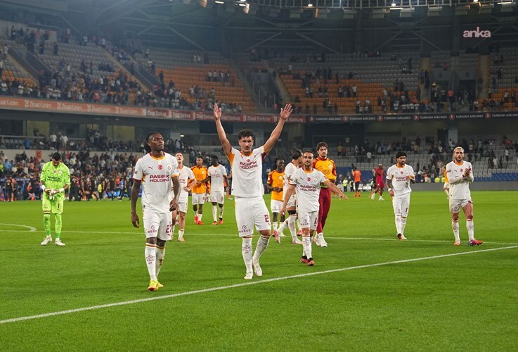 Galatasaray, Başakşehir’i 3-2 mağlup etti
