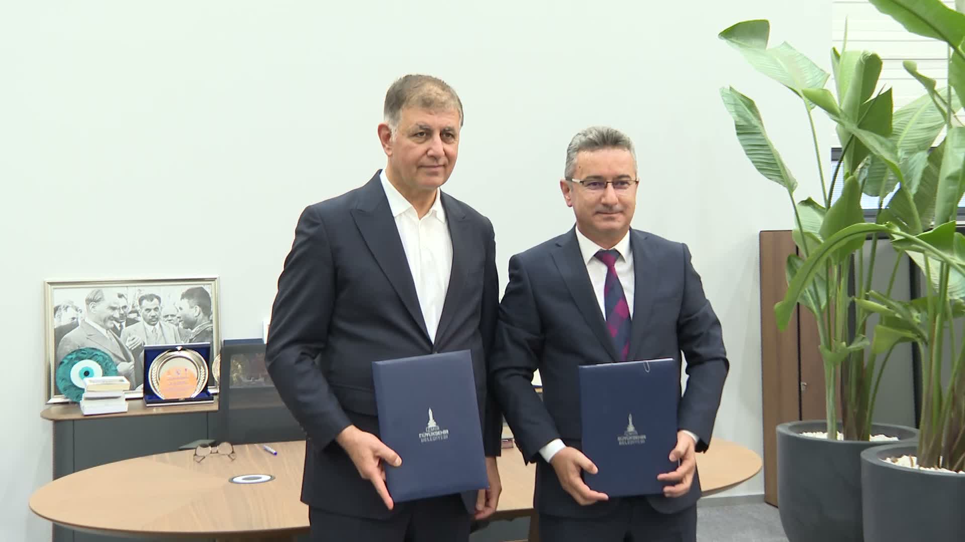 İZULAŞ’ta 772 çalışanı kapsayan toplu iş sözleşmesi imzalandı