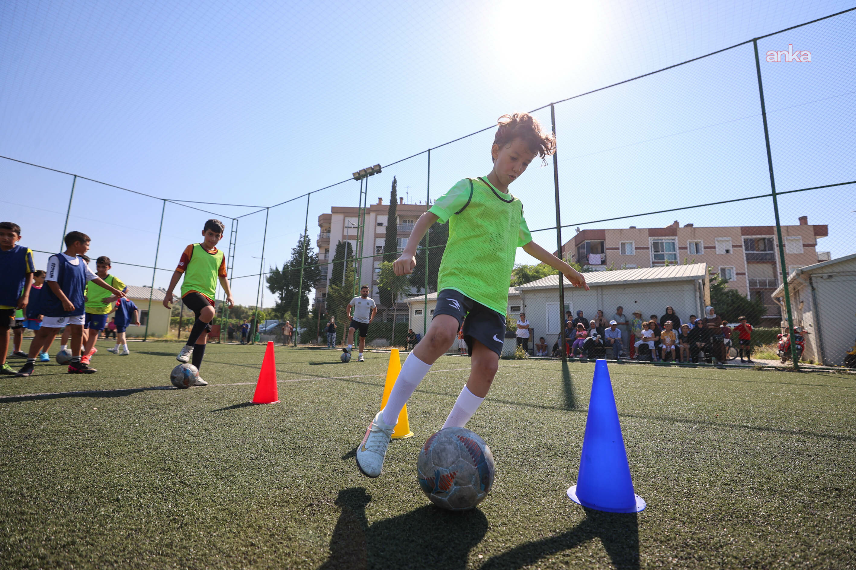Buca’da yaz tatili futbolla renkleniyor