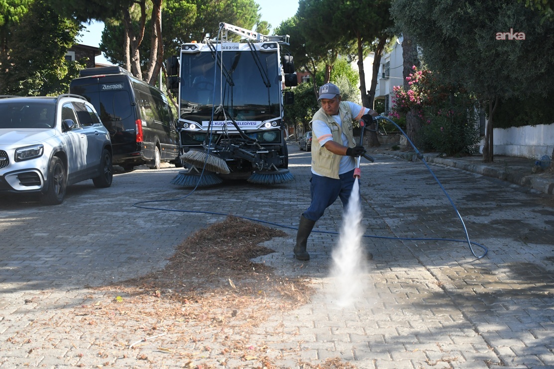 Kuşadası Belediyesi’nden ilçe genelinde temizlik ve hijyen çalışması