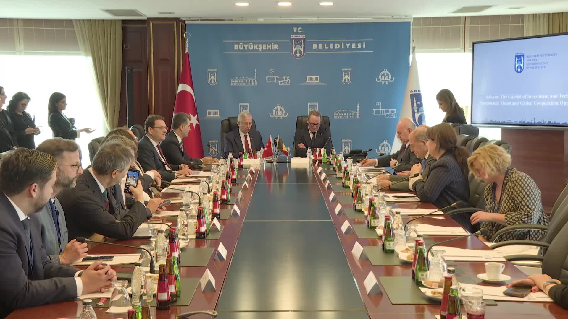 Brüksel Başkent Bölgesi Hükümeti Başbakanı Dilliès, ABB Başkanı Mansur Yavaş'ı ziyaret etti