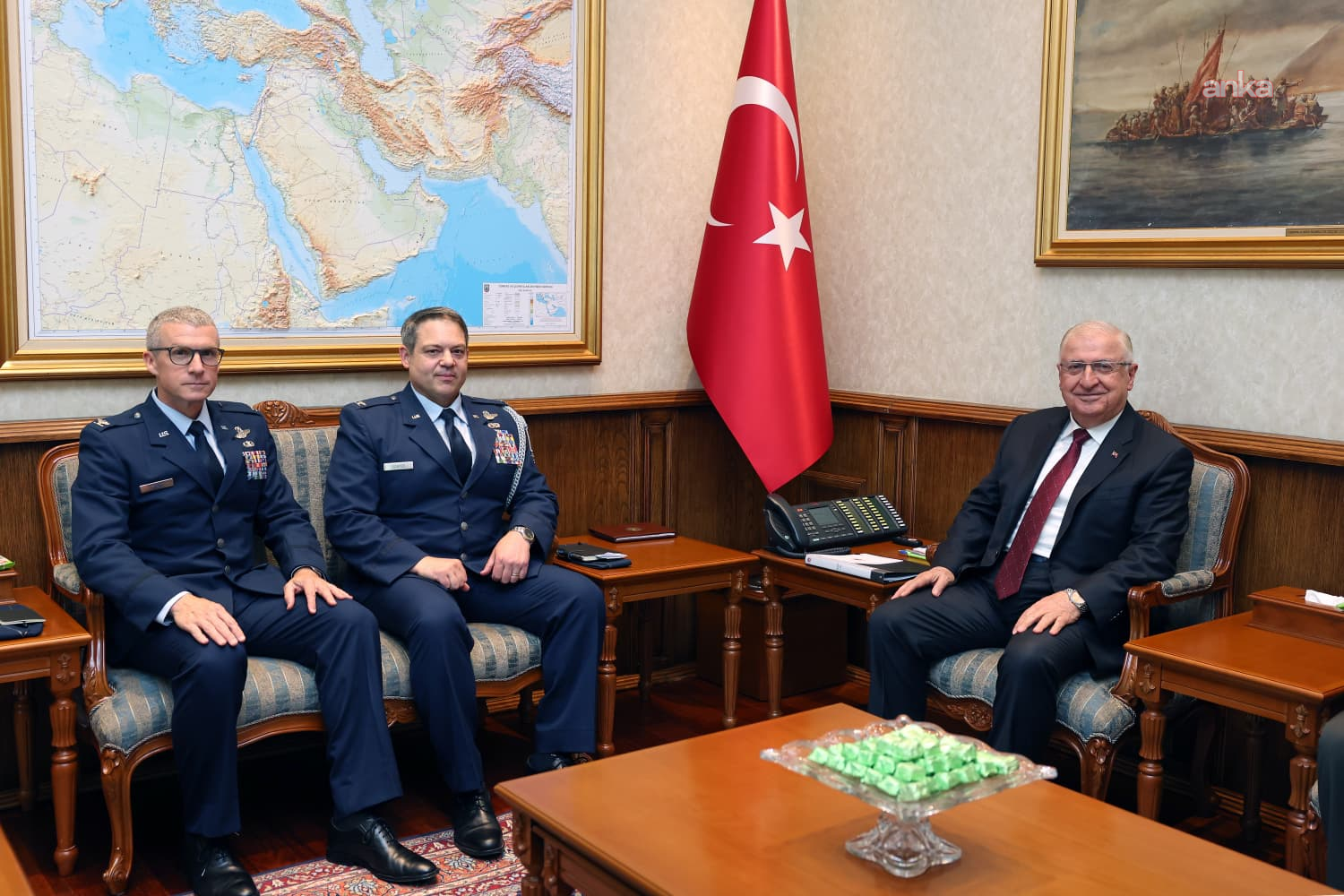 Bakan Güler, yeni göreve başlayan ABD Savunma Ataşesi Albay Friar'ı kabul etti