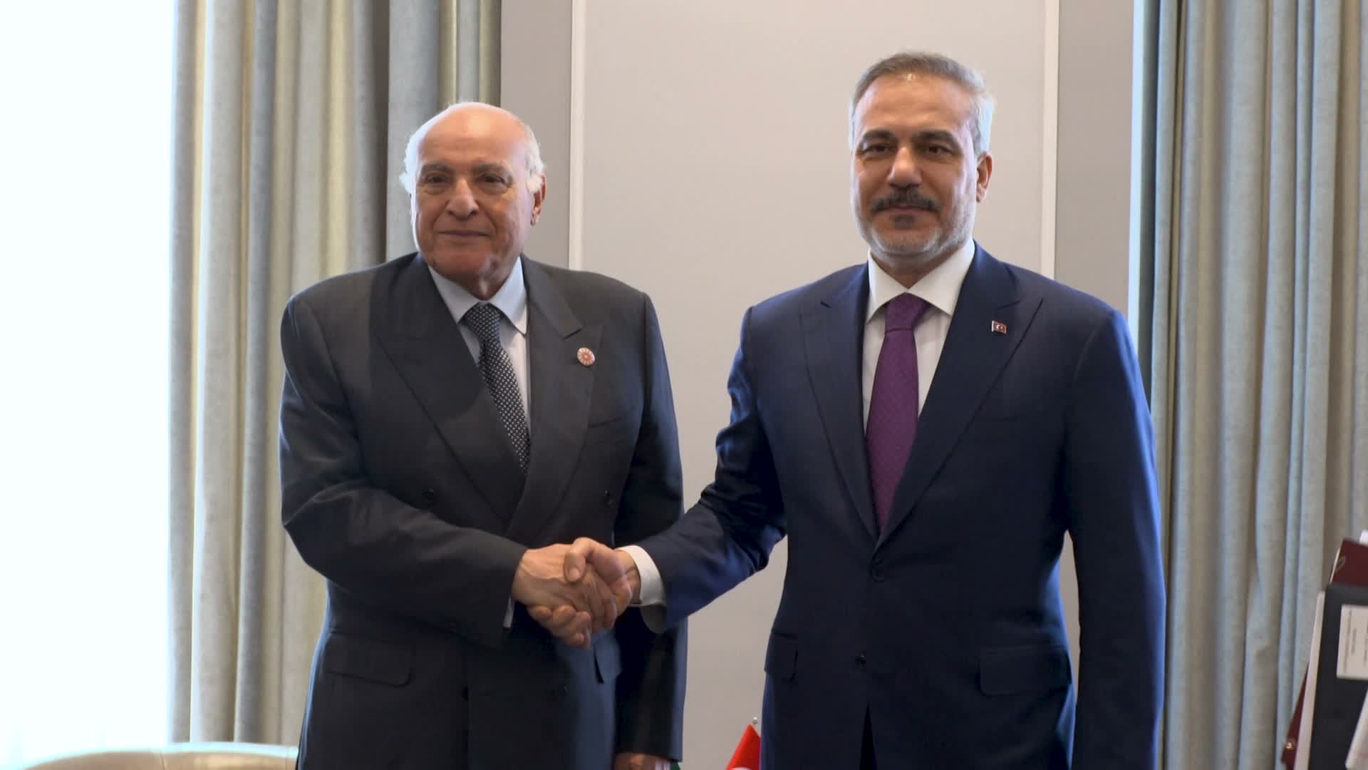 Bakan Fidan, Cezayirli mevkidaşı Attaf ile bir araya geldi