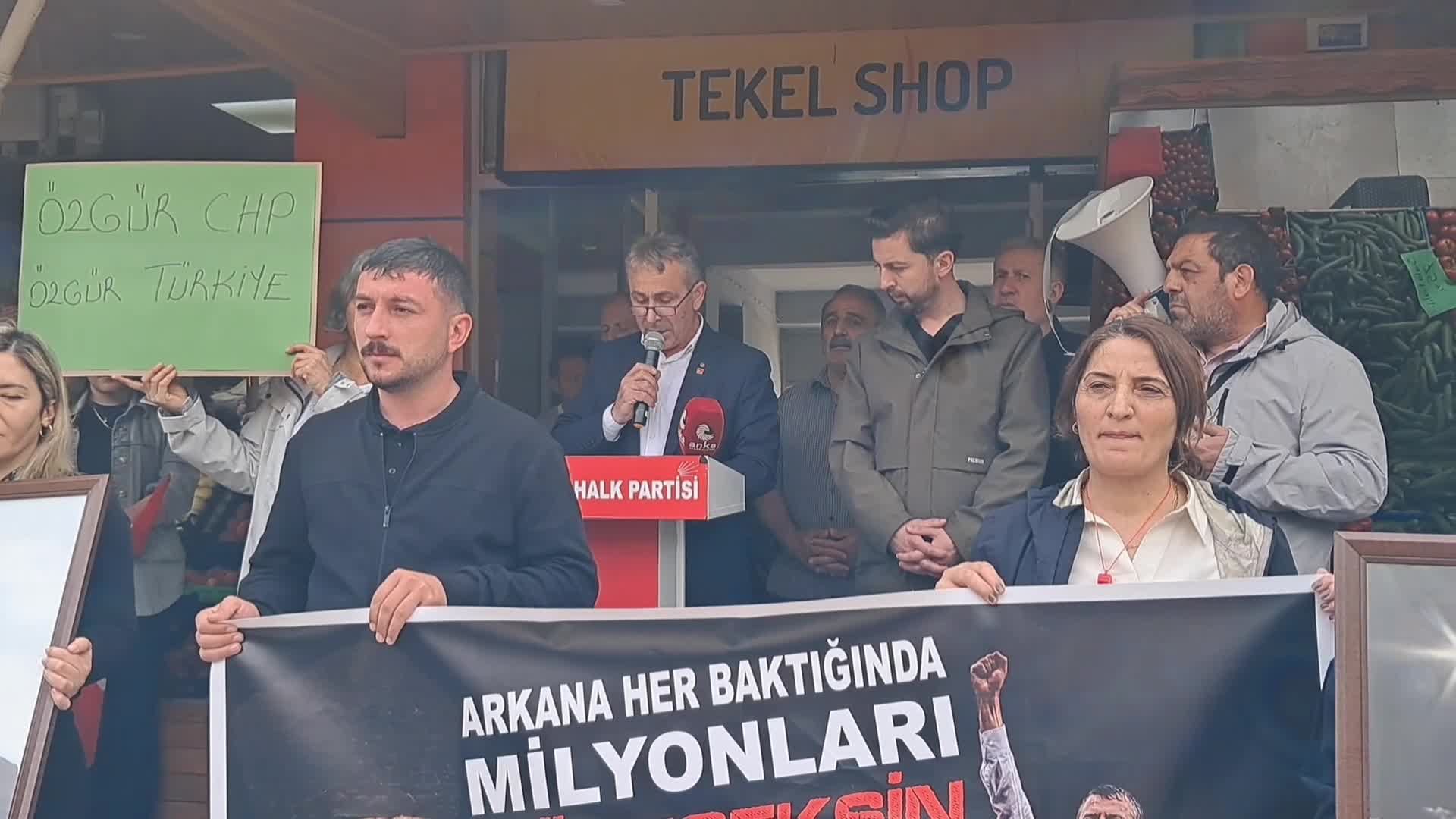 CHP Ardanuç İlçe Örgütü'nün eylemi: Genel merkezimize yönelik saldırıları kınıyoruz