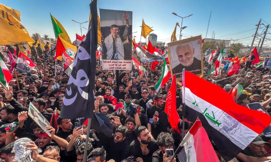 İran'ın öldürülen dini lideri Hamaney için Irak'ta cenaze törenleri başladı
