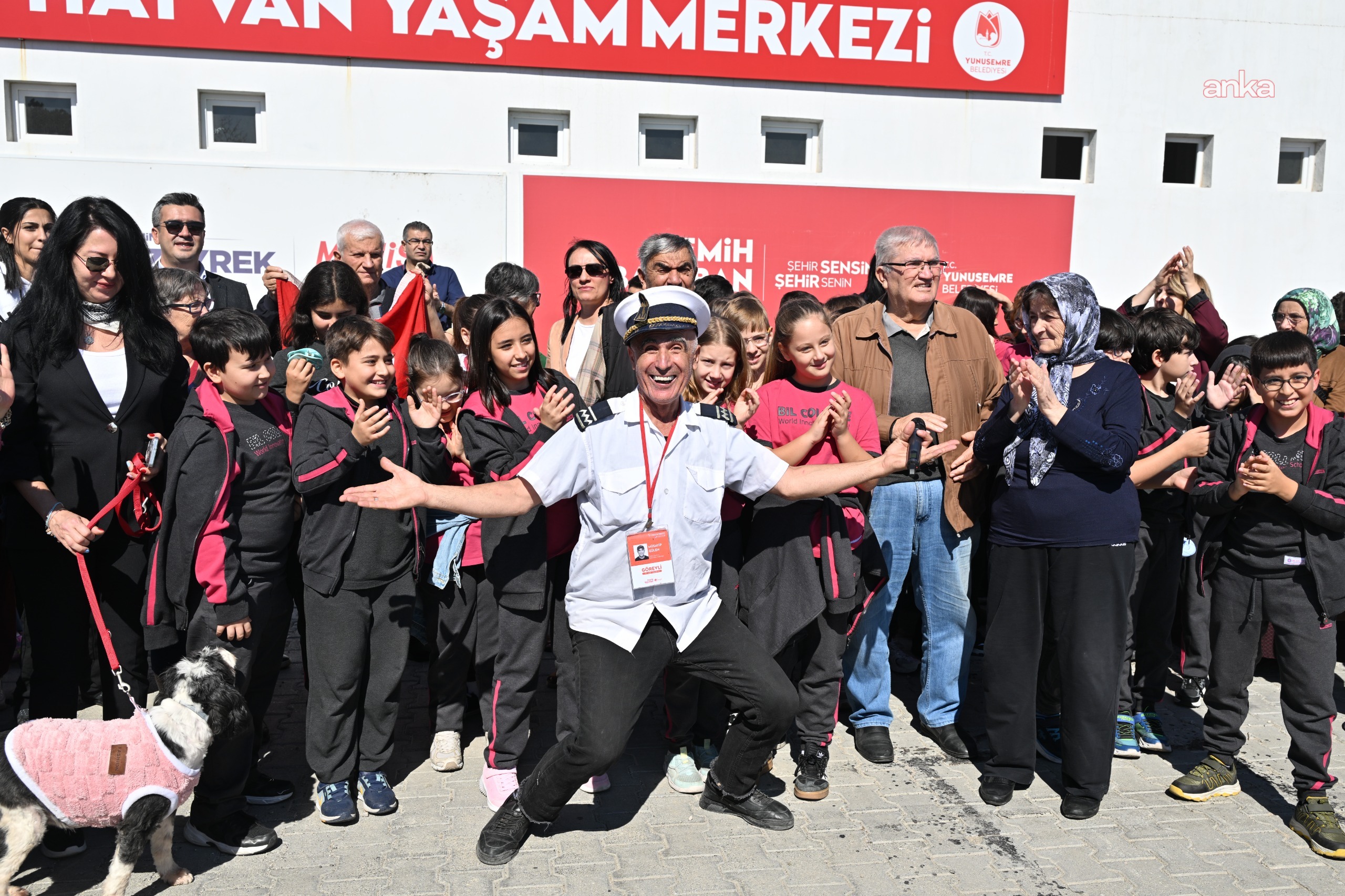 Manisa’da hayvan sevgisi kuşakları buluşturdu