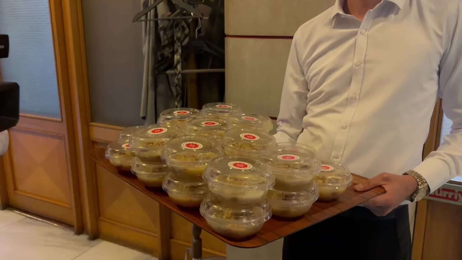 TBMM'de Muharrem ayı dolayısıyla aşure lokması dağıtıldı