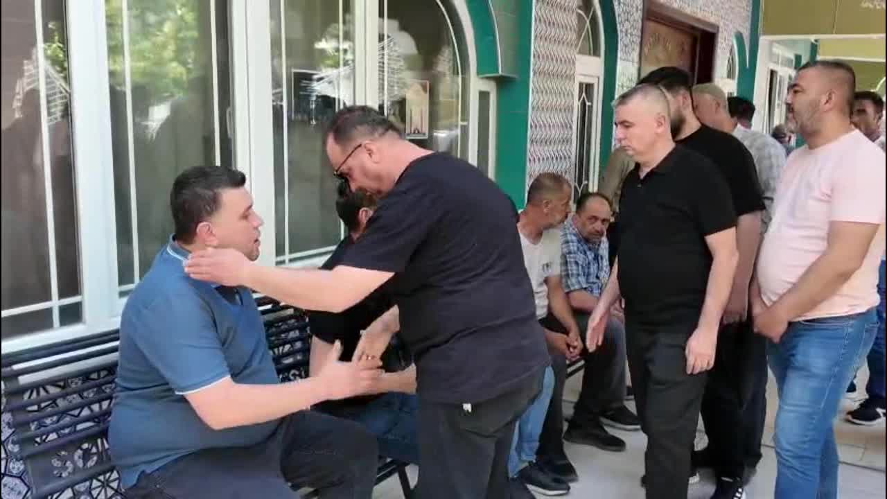 Otobüs kazasında yaşamını yitiren üniversite öğrencisi Zehra Eyiol toprağa verildi