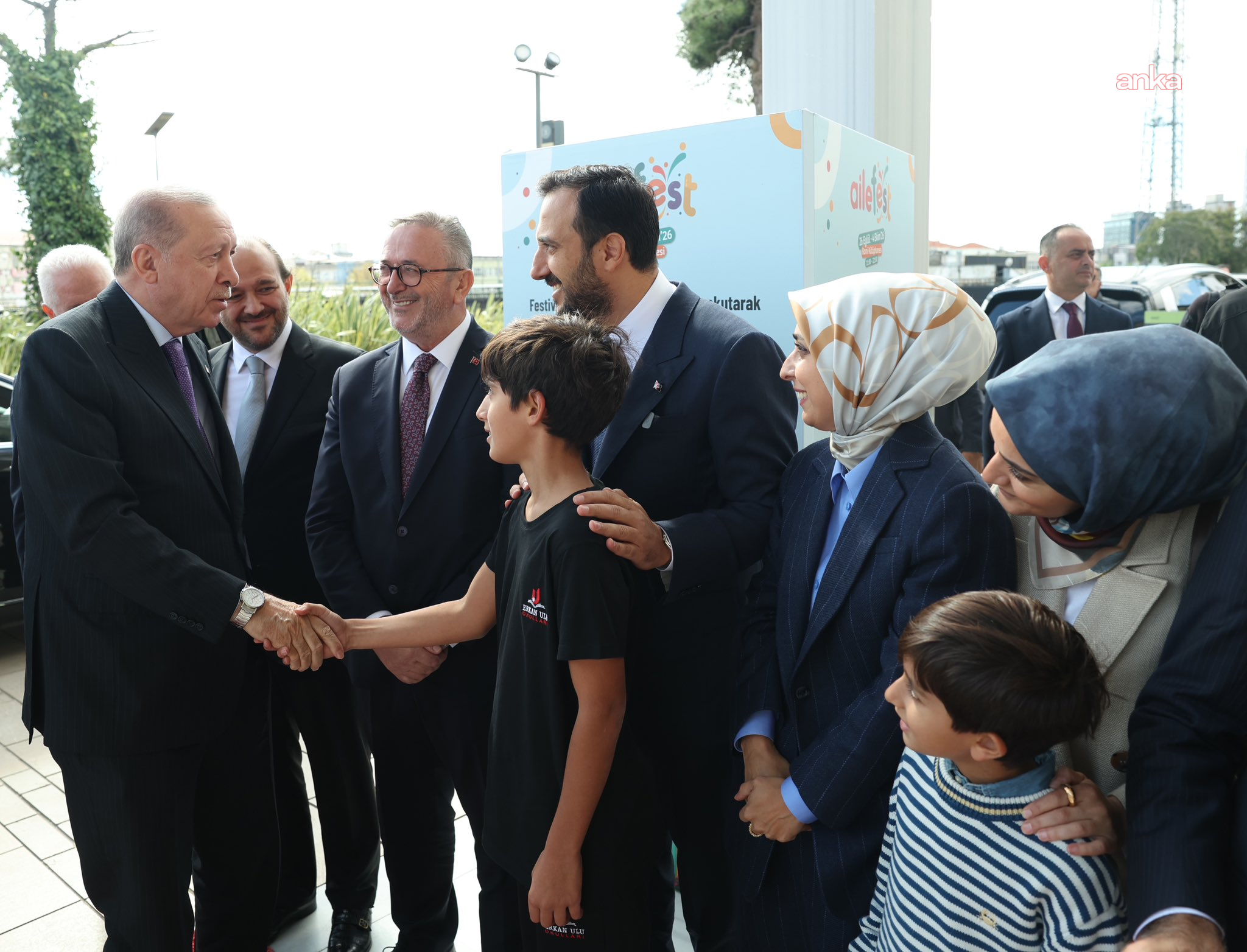 Cumhurbaşkanı Erdoğan, Rami Kütüphanesi'nde AileFest26'yı ziyaret etti