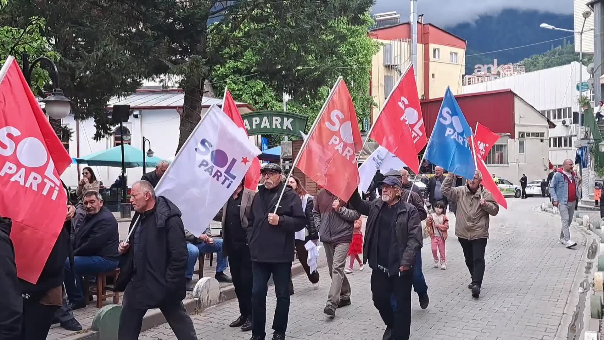 Artvin'de CHP Genel Merkezi'nin polisle tahliyesine protesto