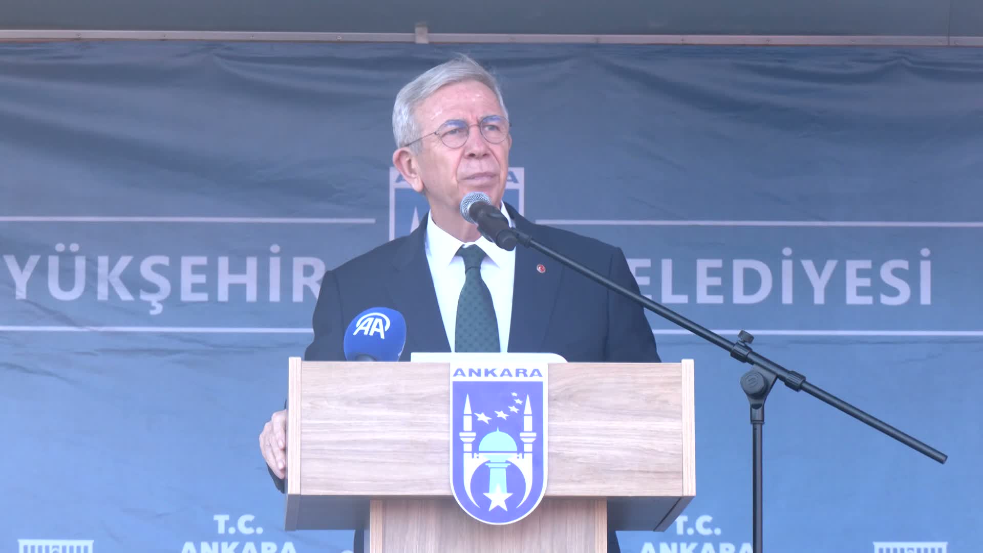 Mansur Yavaş: "Yaklaşık bin 500 itfaiye personelimiz var, 200 personel daha alınacak"