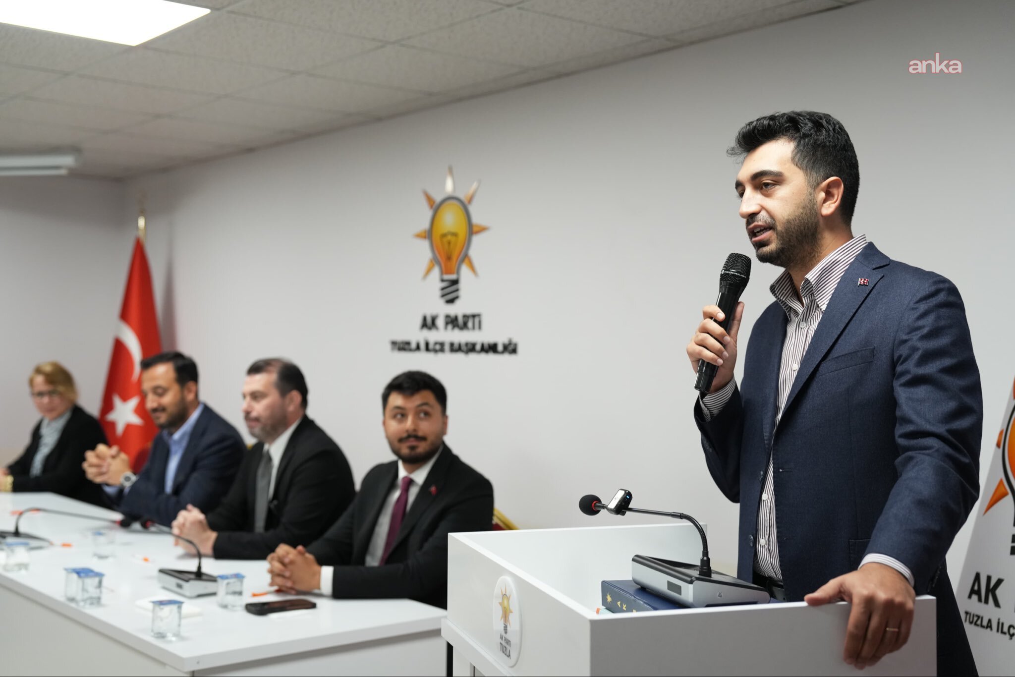 Eren Ali Bingöl, Tuzla'da AK Parti teşkilatıyla bir araya geldi: Tuzlamıza değer katacak hizmetleri kararlılıkla hayata geçirmeye devam edeceğiz