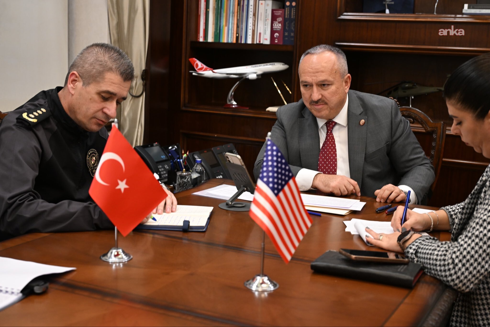 Emniyet Genel Müdürü Fidan, FBI Direktörü Patel ile telefonla görüştü