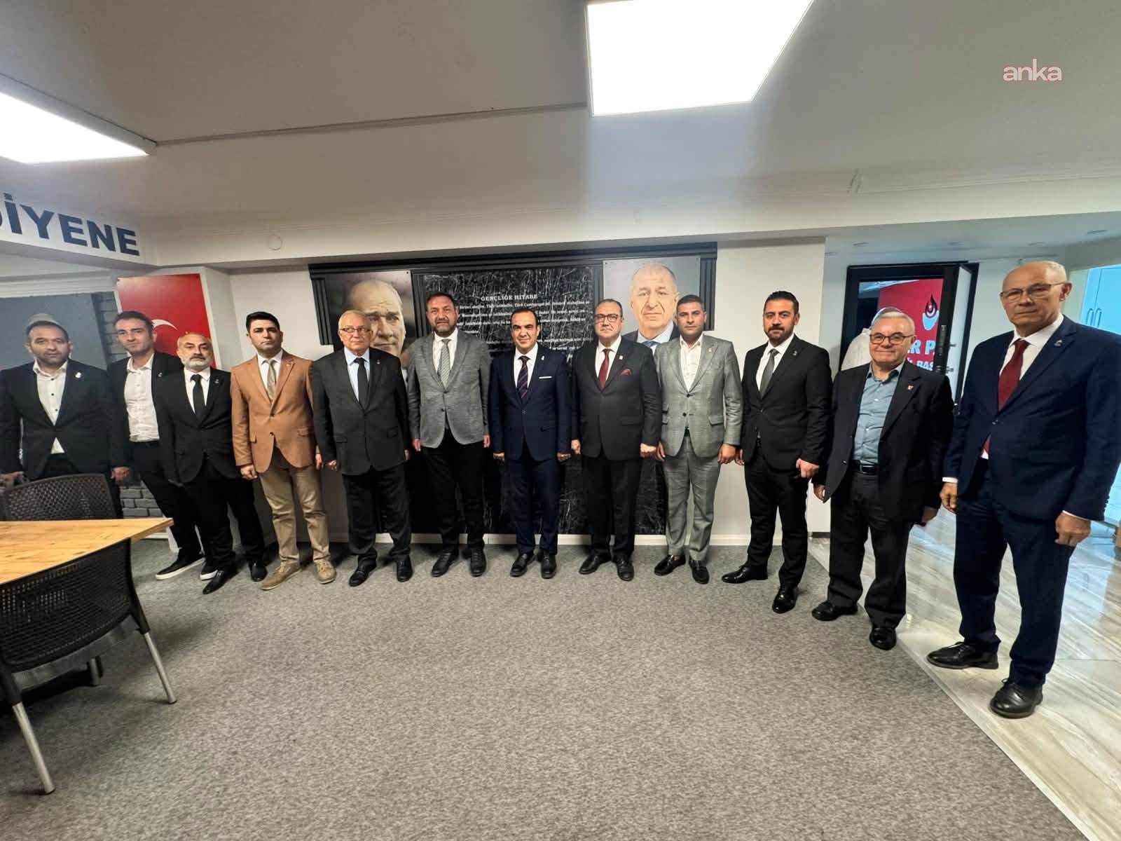 CHP İzmir İl Başkanı Gümrükçü’den siyasi partilere ‘ortak akıl’ çağrısı
