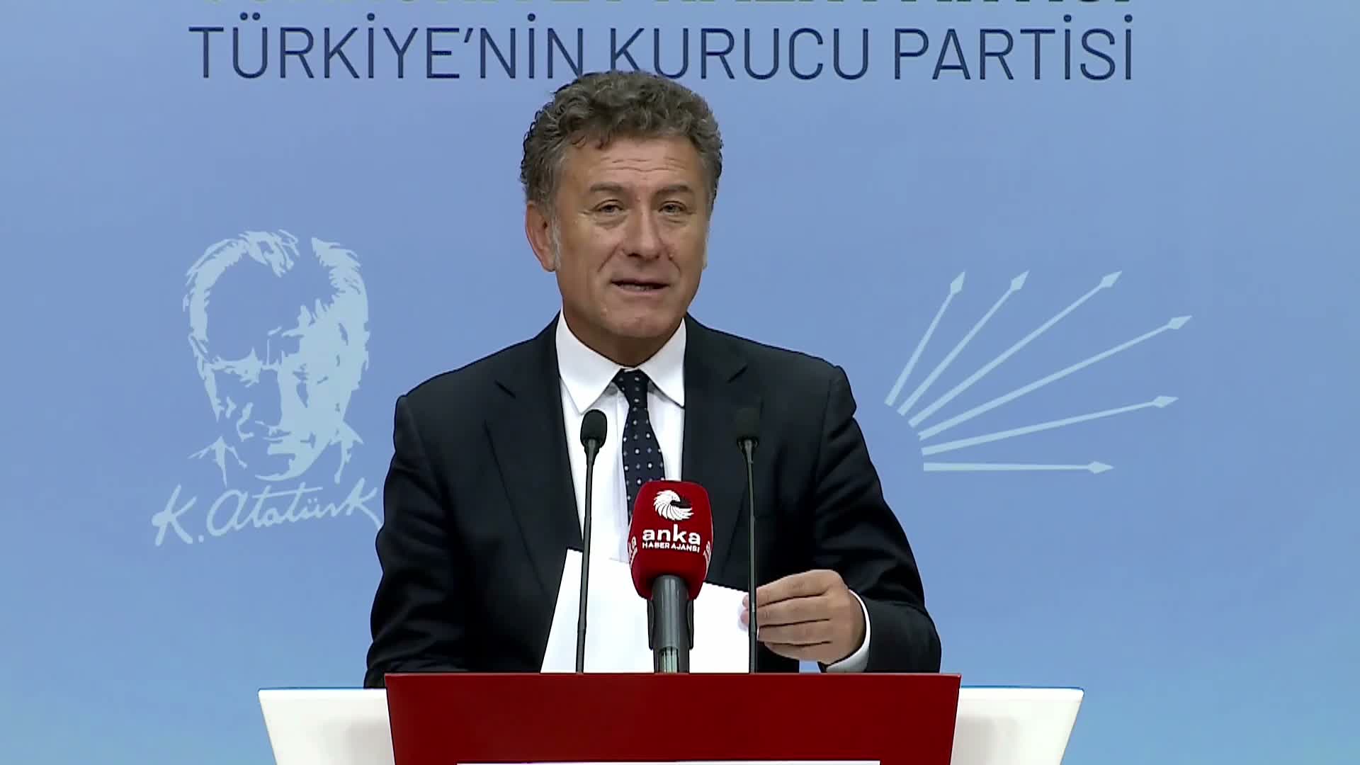 Orhan Sarıbal: "Çiftçiyi; tüccarın, sanayicinin, vahşi kapitalizmin eline atıyorsunuz"